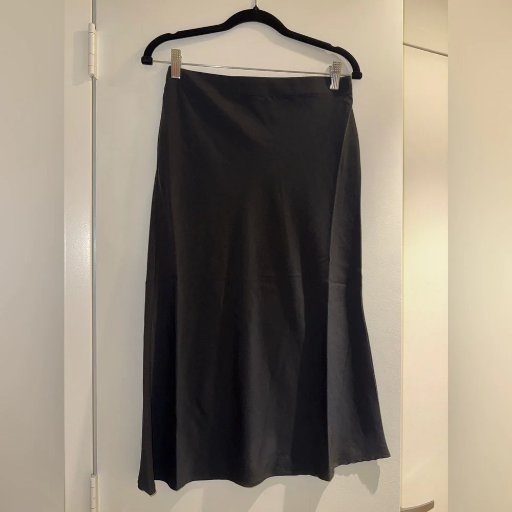 NWT Philosophy Black Midi A-Line Skirt Size 2
